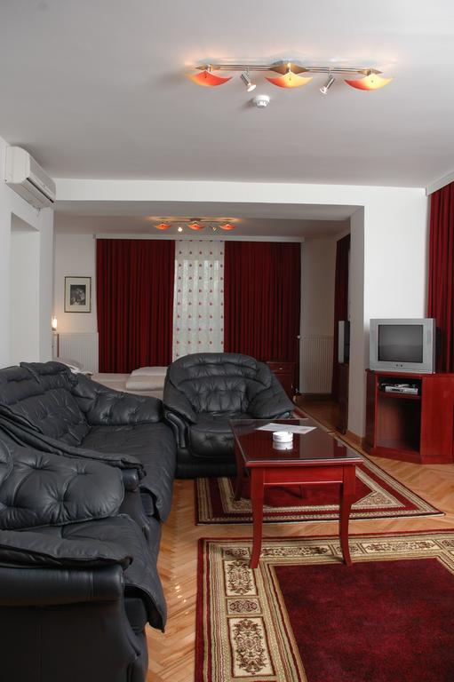 Vila Lux Milikic Kraljevo Exterior foto