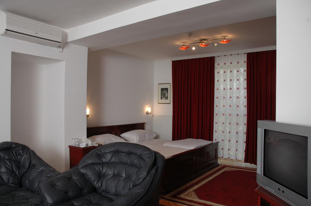 Vila Lux Milikic Kraljevo Exterior foto